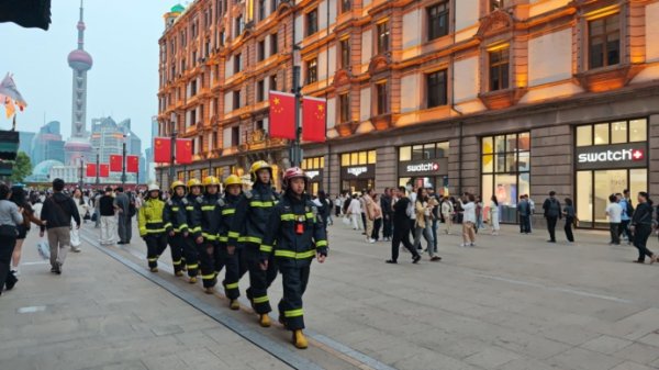 兴盛网 上海消防全力筑牢安全“防火墙”
