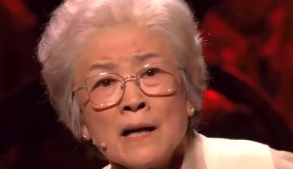 微配资 演员吴越狂晒演出后台图：与宋春丽刘昊然同框，郭京飞雷佳音抢镜