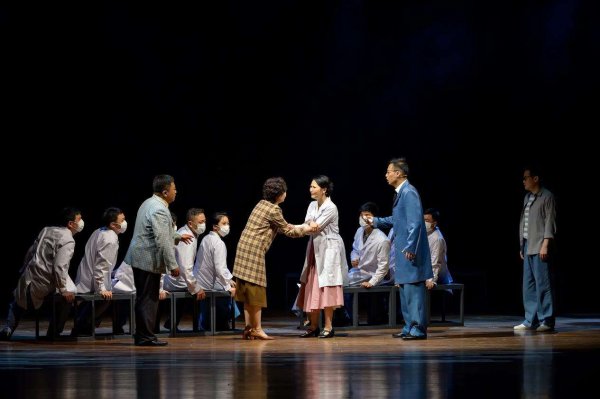 汇盈策略 《沧浪之水》：舞台让故事有了新生命